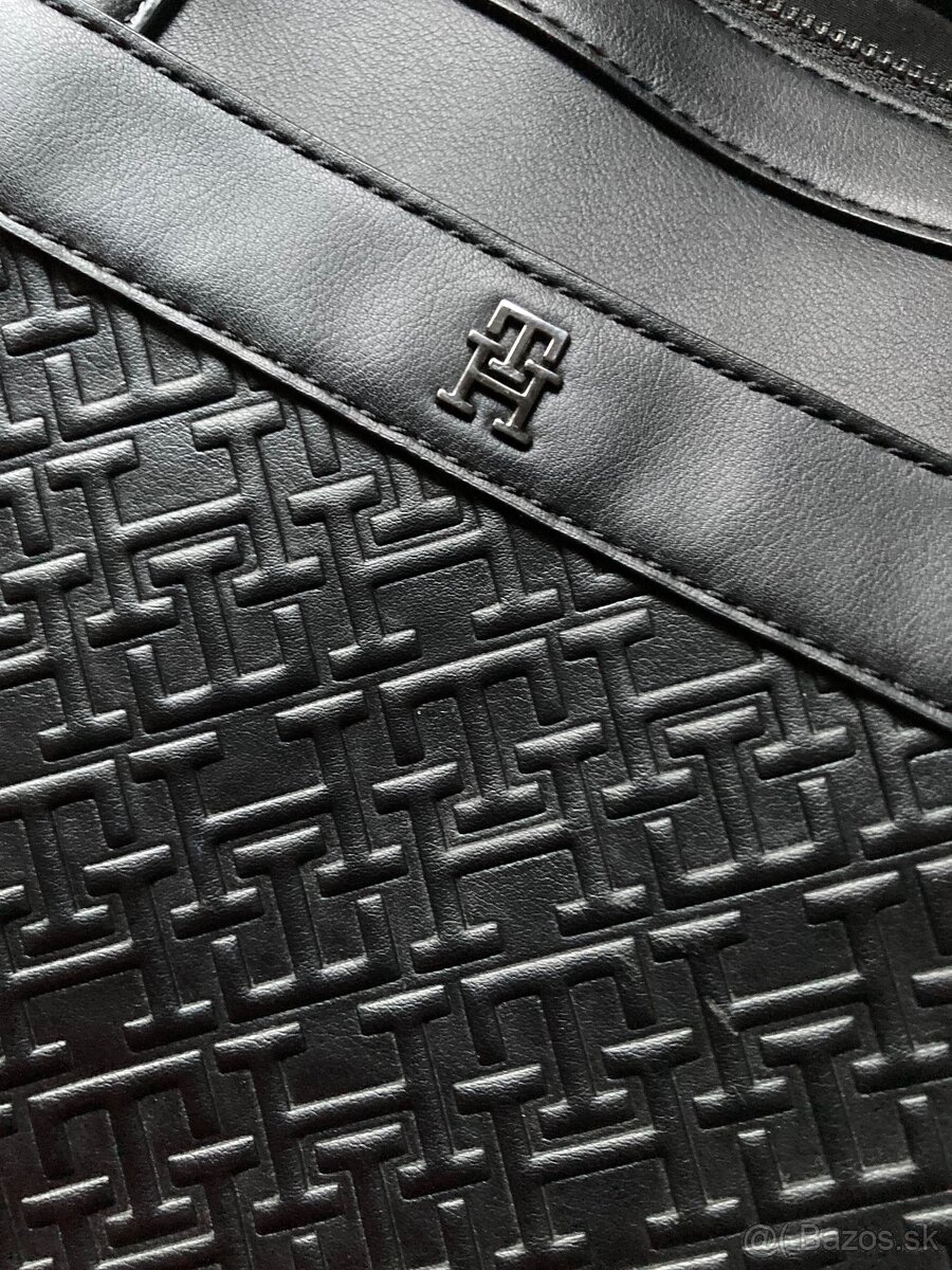 Tommy Hilfiger taška - 2