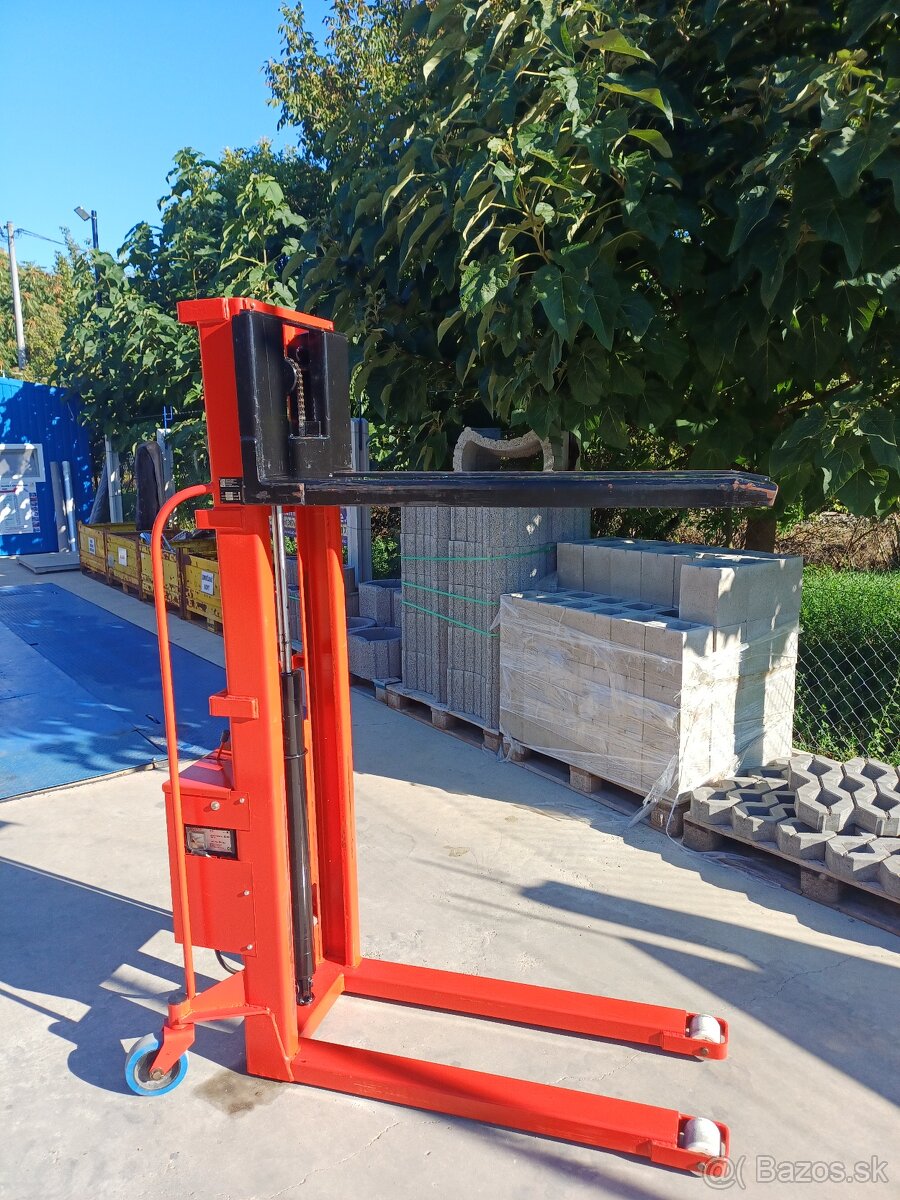 Paletový vozík s elektrickým zdvihom - 2