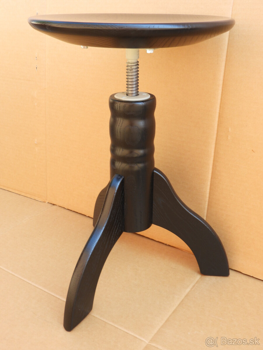 Klavírnu stoličku celodrevennú - 2