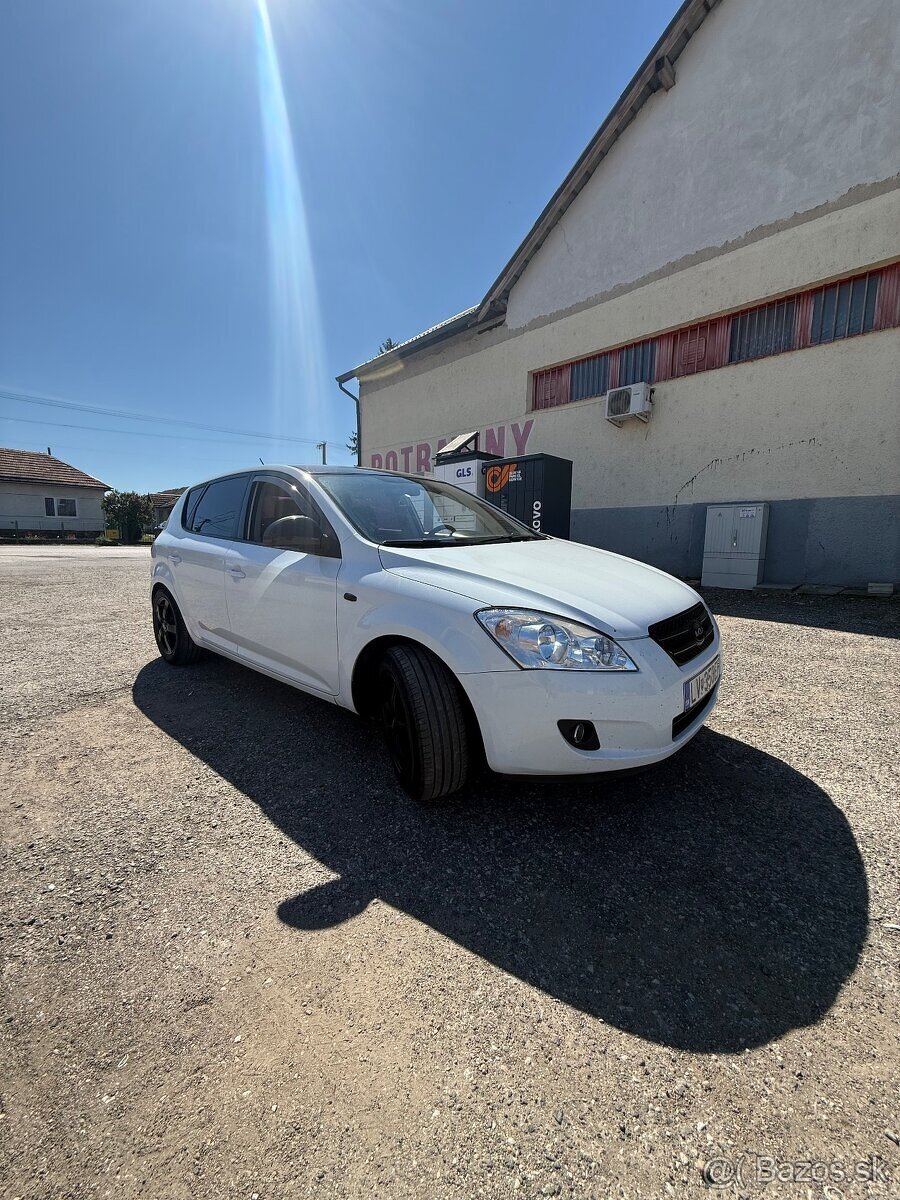 Kia ceed 1.6crdi 85kw - 2