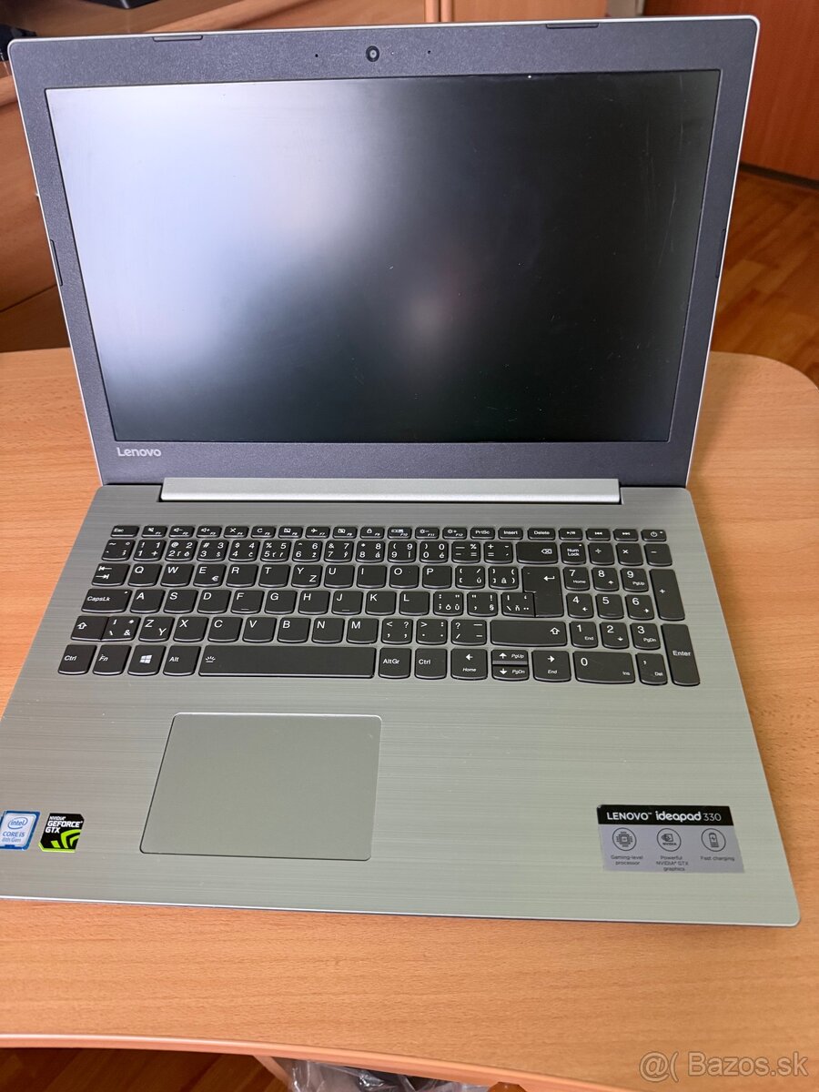 Lenovo IdeaPad 330-15ICH (81FK) - 2