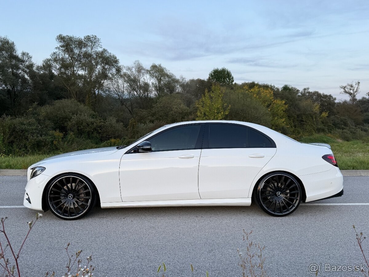 Mercedes-Benz E220d 4Matic AMG Line - 2