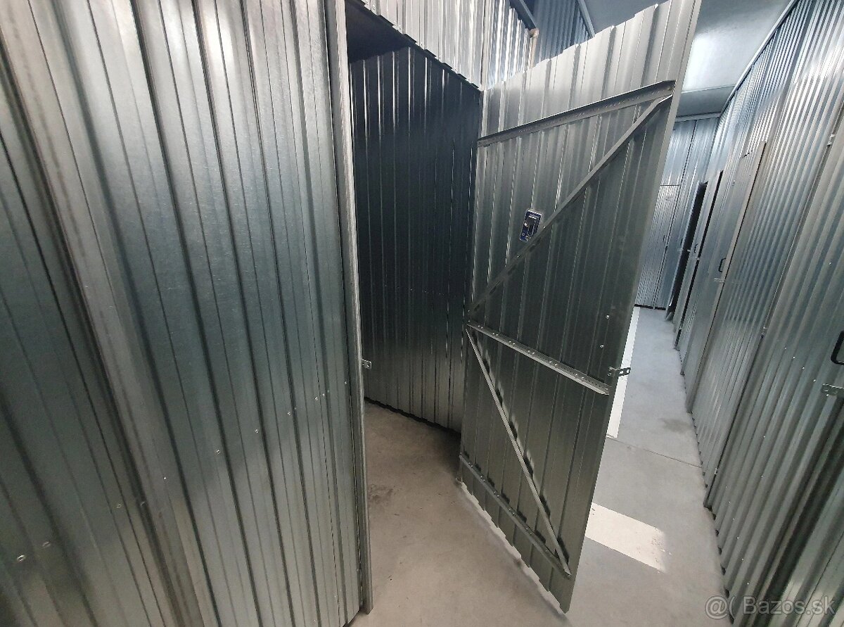 Malý Interný Sklad T76 (3 m²) na prenájom (Tomášikova 50D) - 2