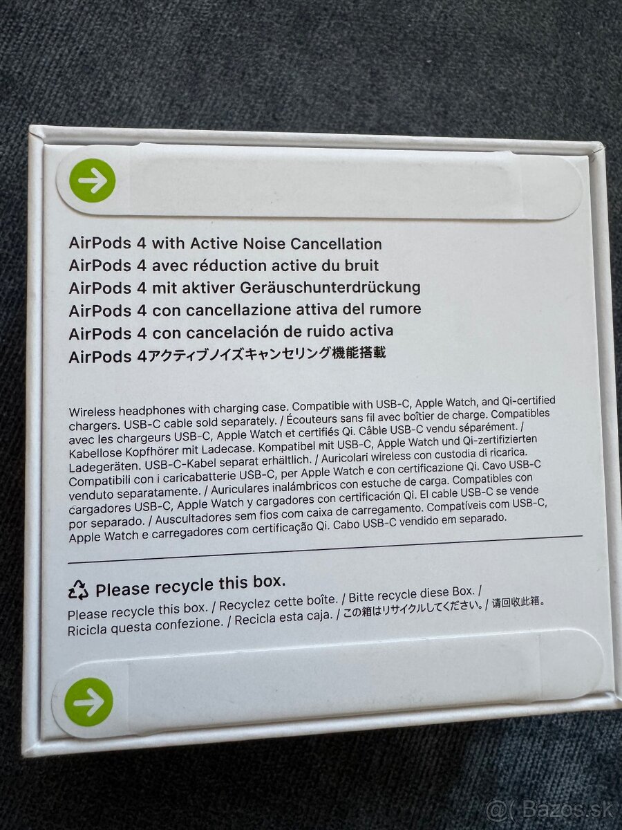 Sluchatka AirPods 4 - 2