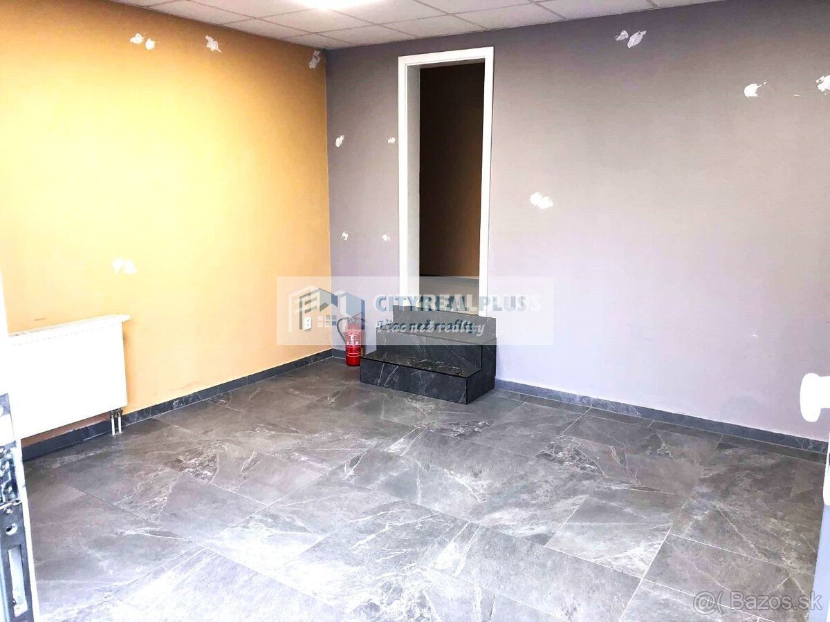 Na prenájom obchodné priestory v centre mesta Nové Zámky - 2