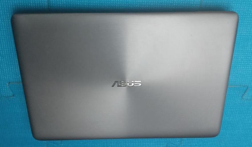 ASUS N751J na opravu alebo na náhradné diely - 2