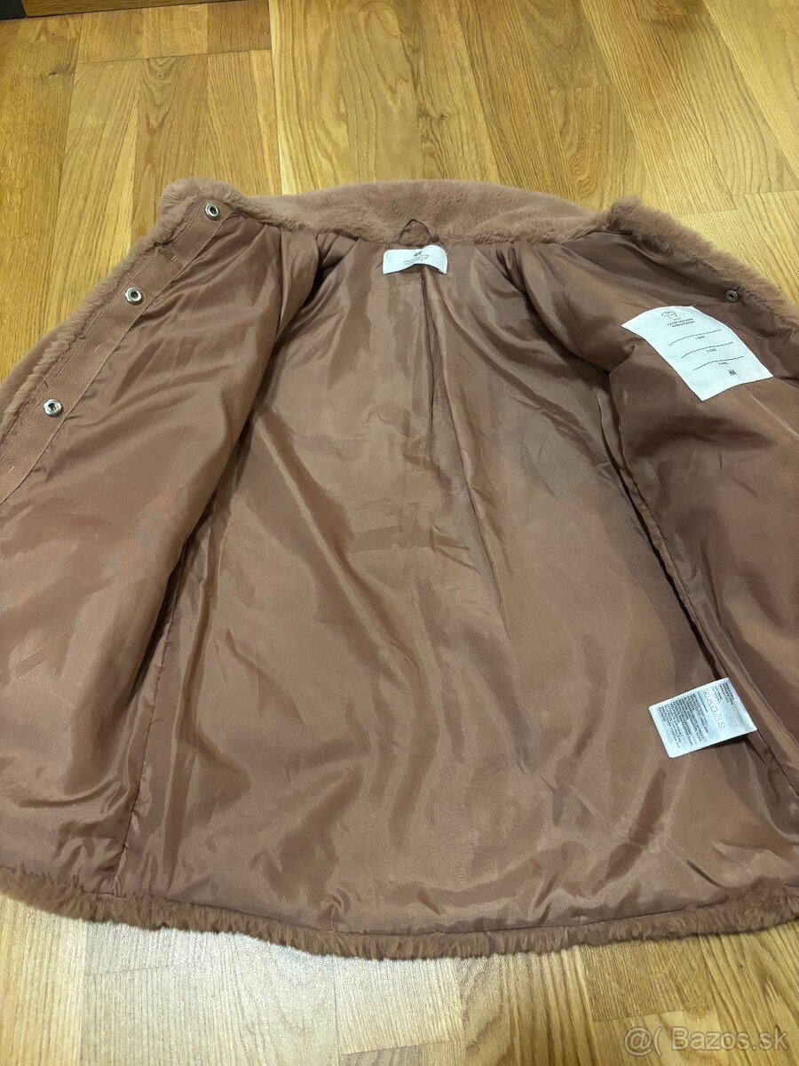 Dievčenský zimný kožuštek - 2