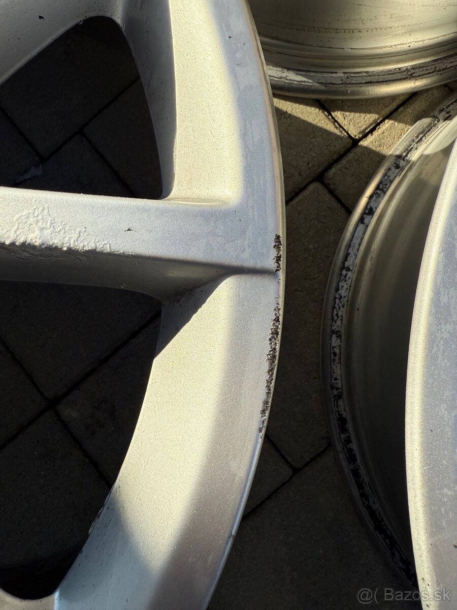 Sada originálnych hliníkových diskov Audi - 2