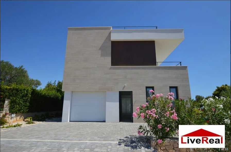 SUKOŠAN, VILA NA PLÁŽI S BAZÉNOM - 2