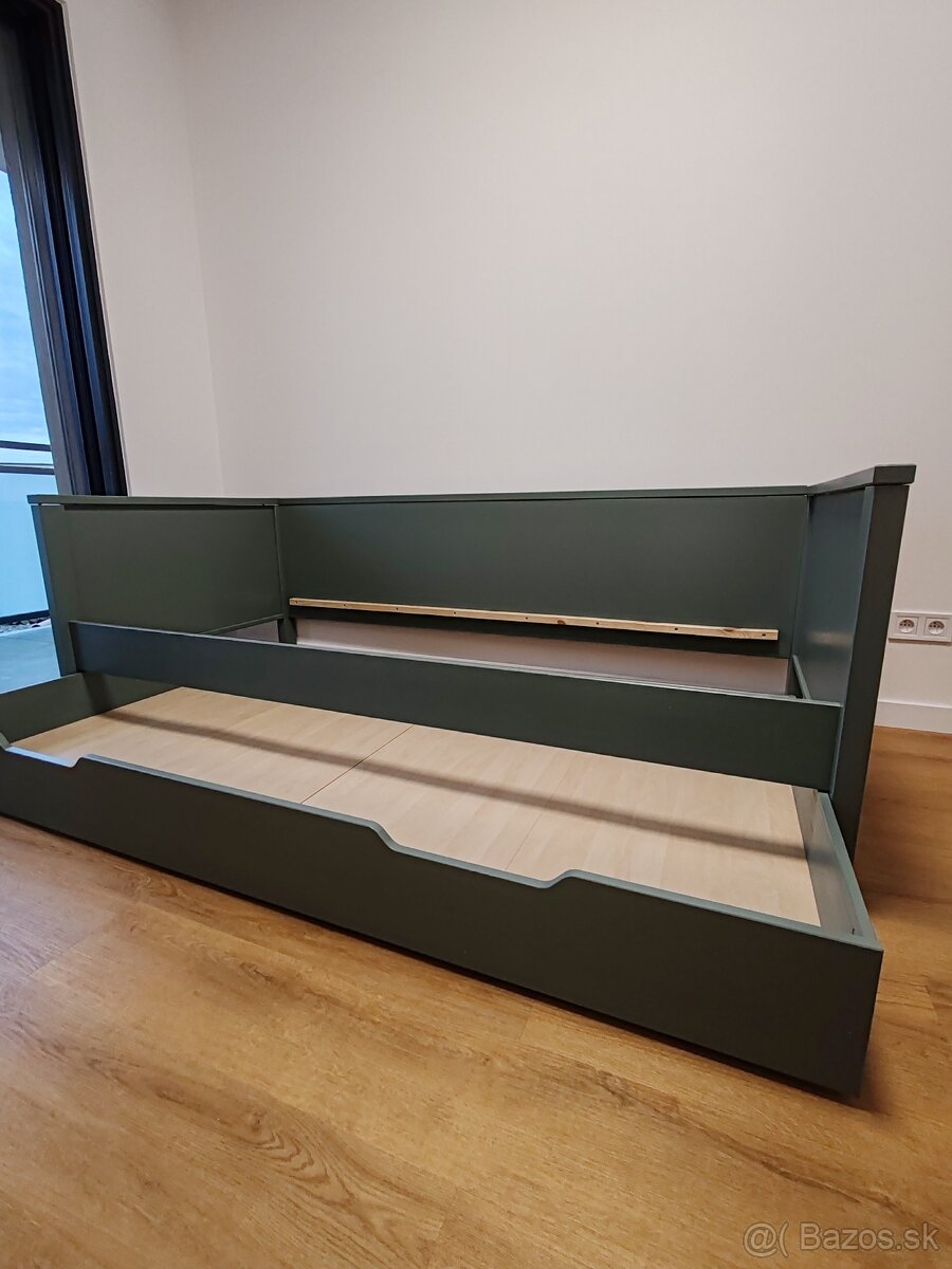 Drevena postel NIKKI - 2