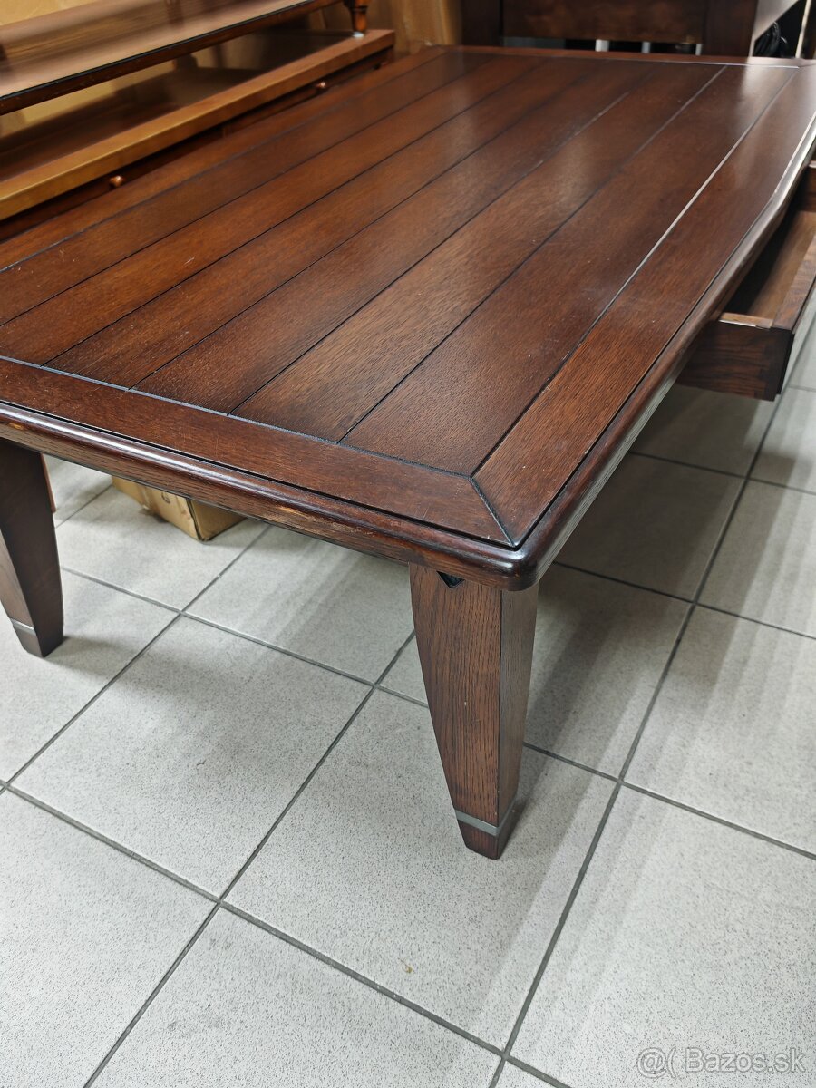 Stolík k sedacke - 2