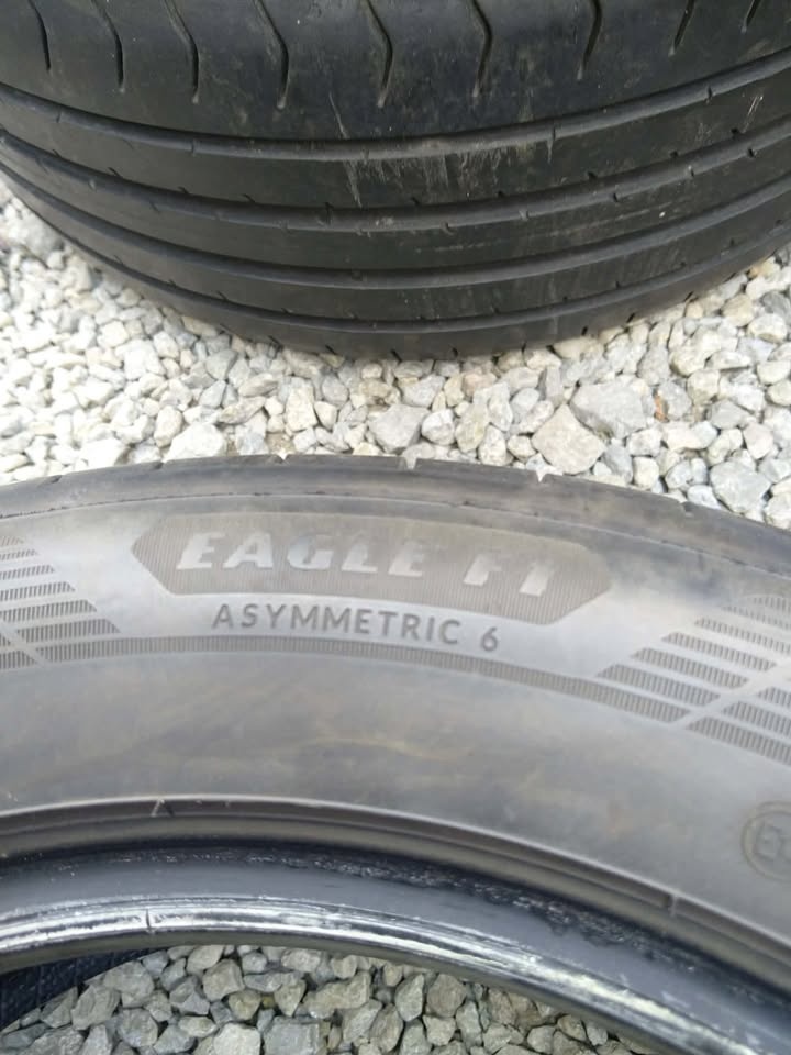 225/55 17 letné. - 2