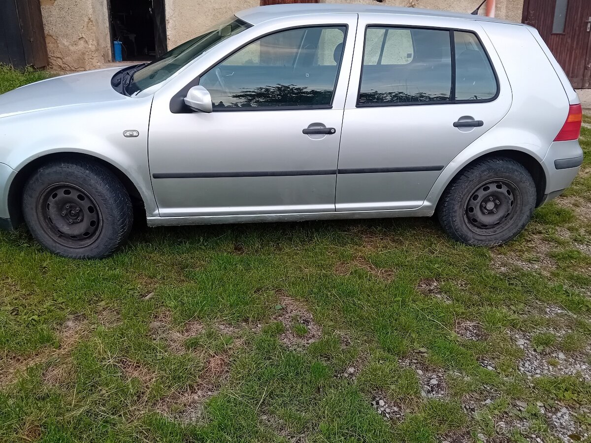 Golf 4 1.4 benzin - 2