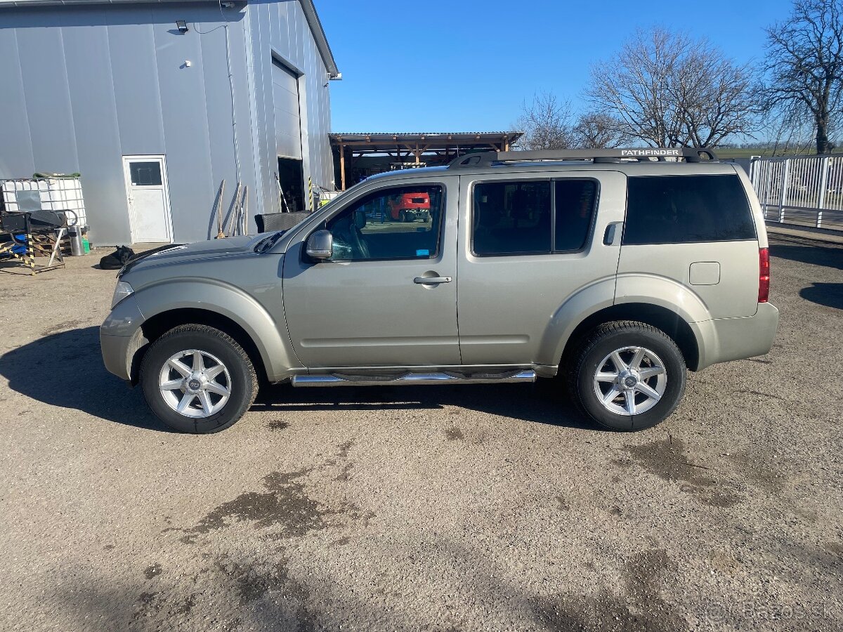 Nisan pathfinder - 2