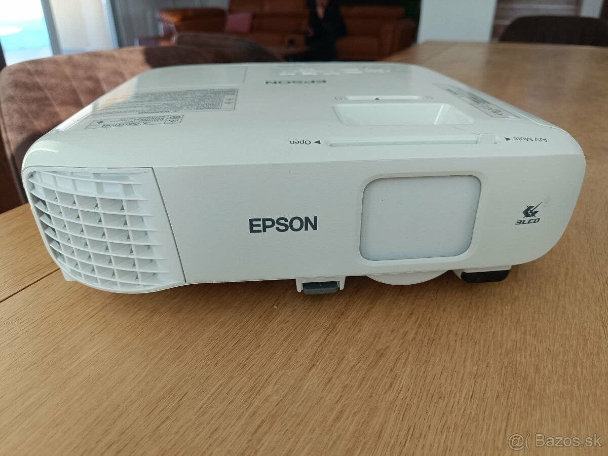 Epson EB 992F - 2