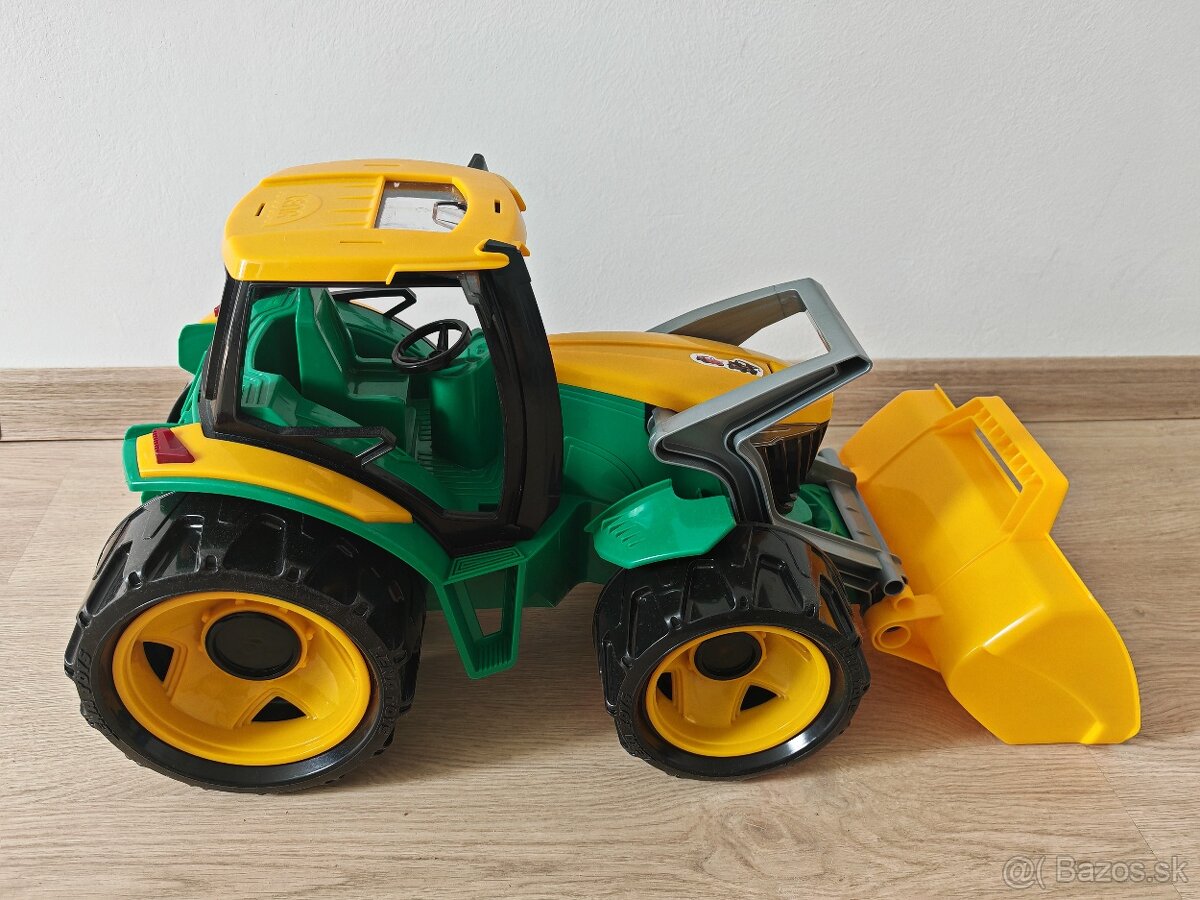 Traktor s nakladacom - 2