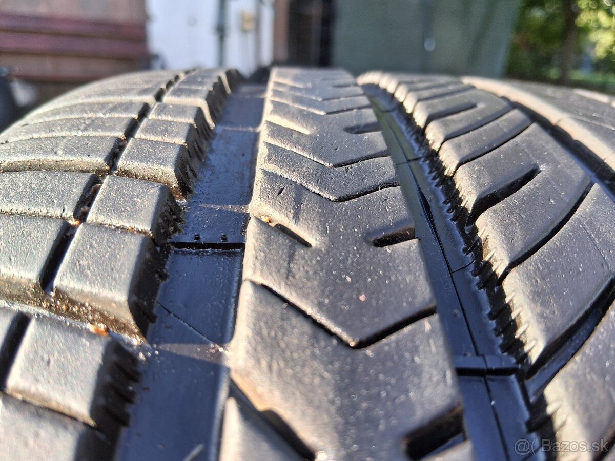 245/40 r18 celoročne pneumatiky - 2
