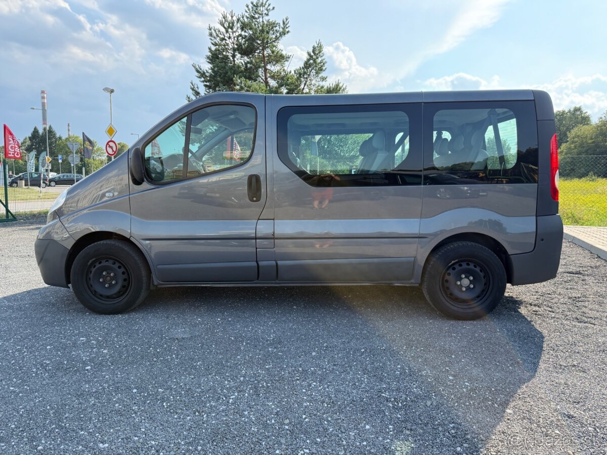 Opel Vivaro Van 2.0 CDTI L1H1, r.v. 2014, MINIBUS 8-miestny - 2