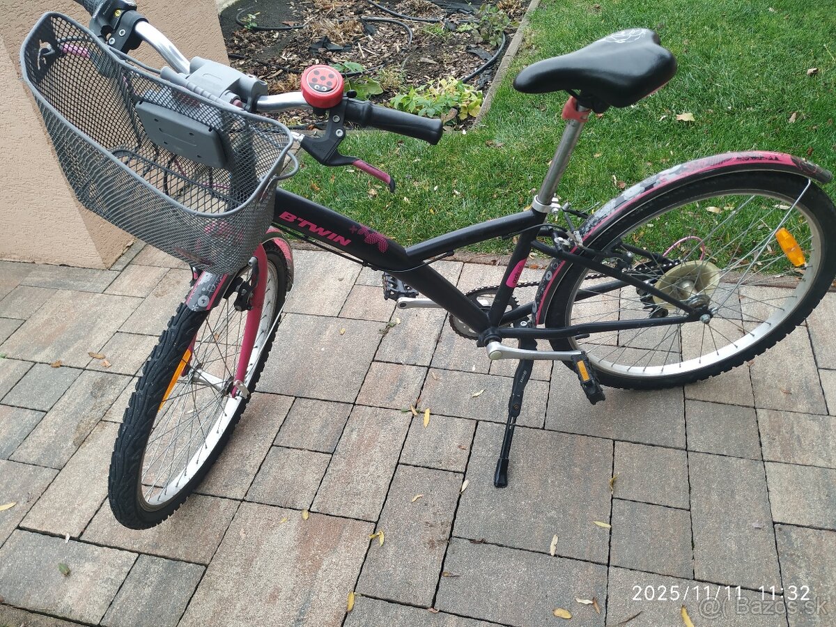 Dievčenský bicykel 22" - 2