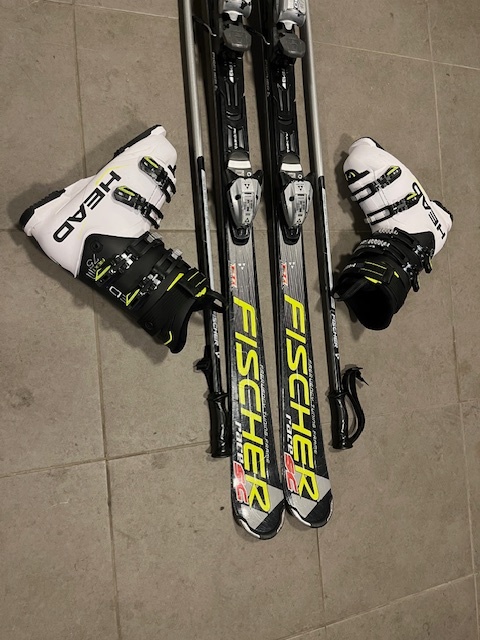 Lyze Fischer + Lyziarky + Palice - 2