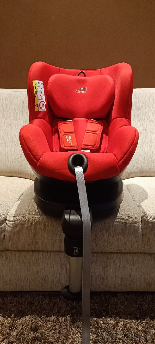 Britax Römer Dualfix 2 R červená (0-18 kg) - 2