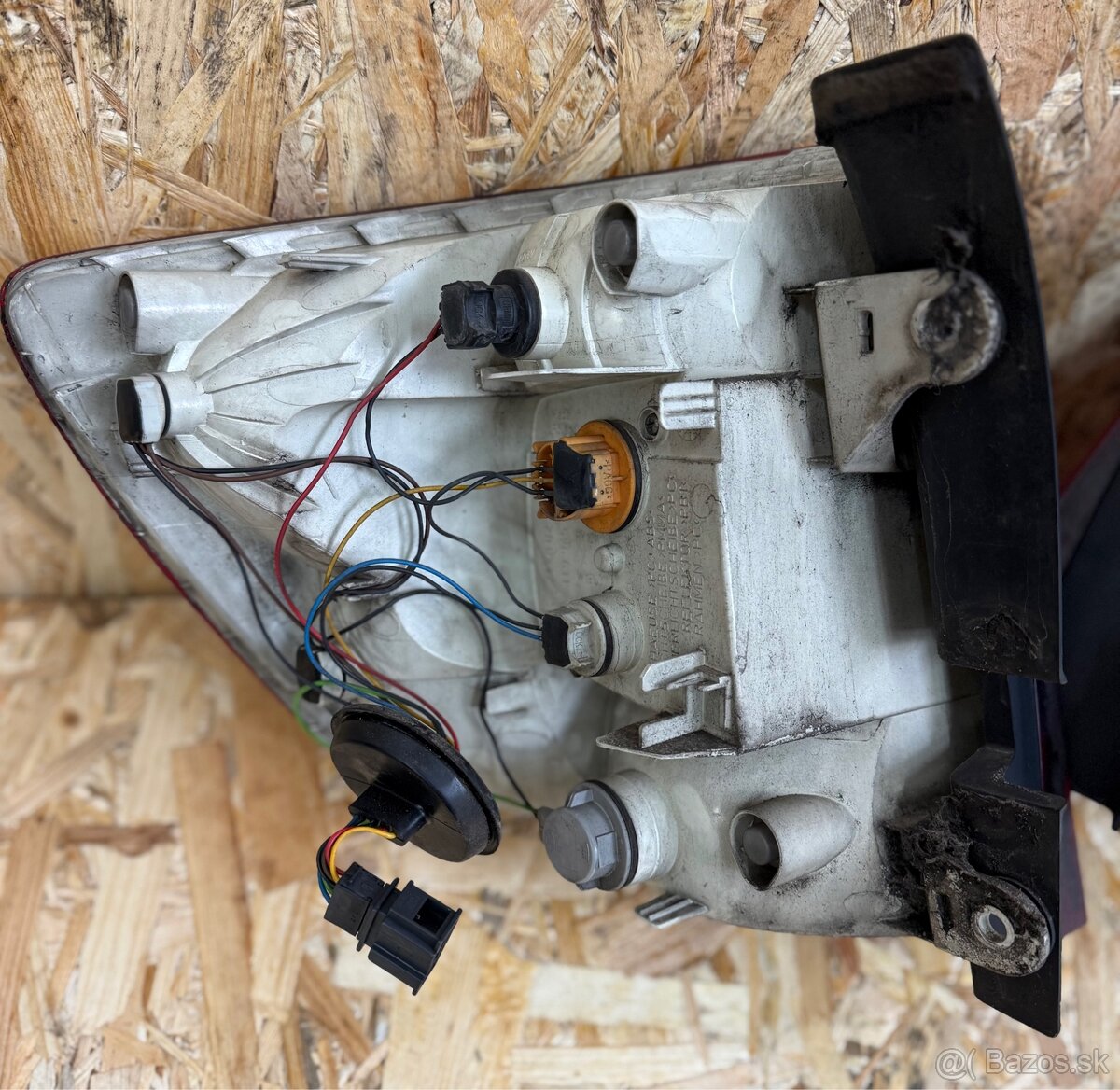 Škoda Superb 2 Combi predlift, prave & ľavé zadne svetlo - 2