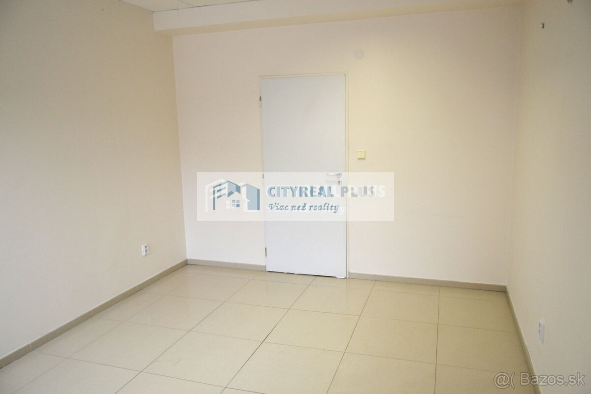 Prenájom kancelárskych priestorov v centre mesta Nové Zámky - 2