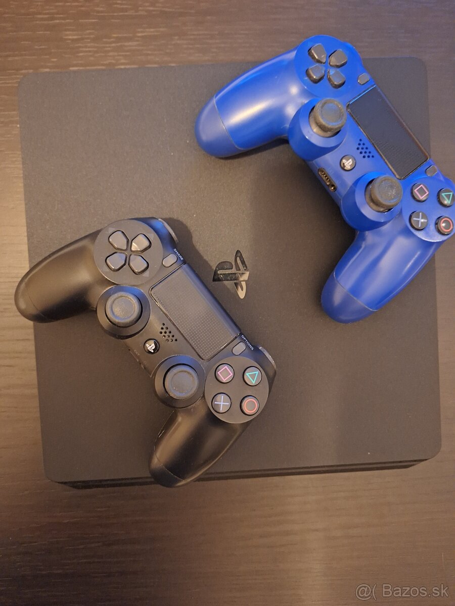 Predavam ps4 slim 1tb + 2 controllery - 2