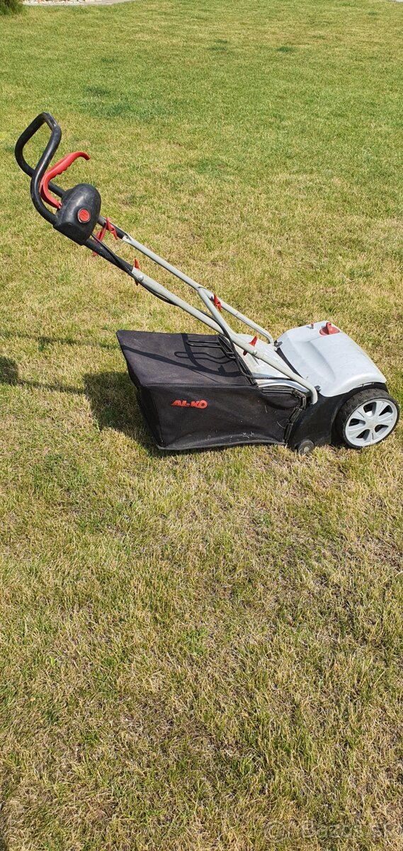 Vertikutátor -prevzdusnovac trávnika - 2