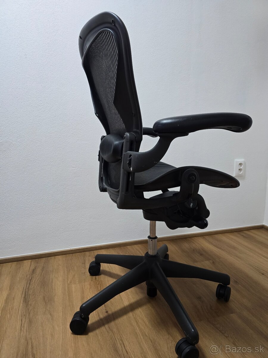 Kancelárska stolička Herman Miller - 2