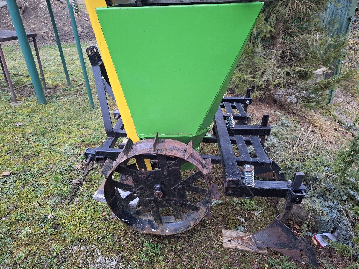 Sadzač zemiakov - 2