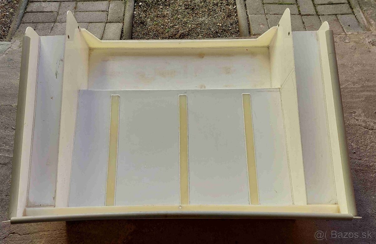 Suzuki Jimny – plastová vanička - 2