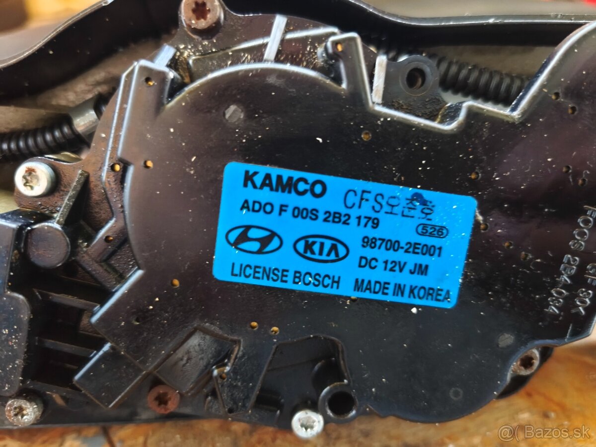 Motorček zadného stierača - 2