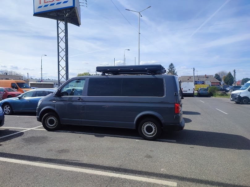 VW Transporter T6 - 2