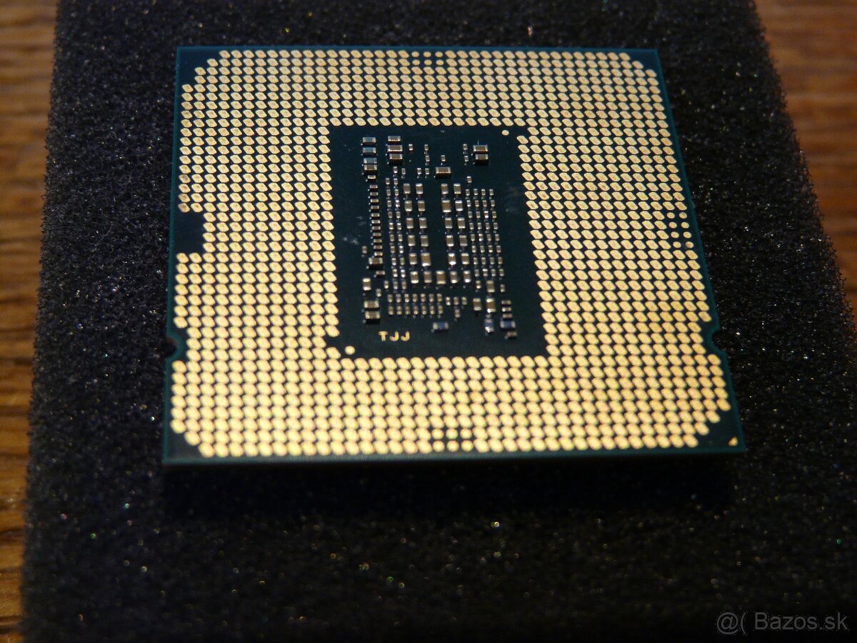 Predam procesor Intel - 2