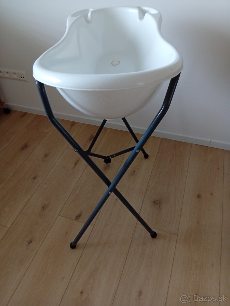 Skladací stojan pod vaničku pre deti - 2