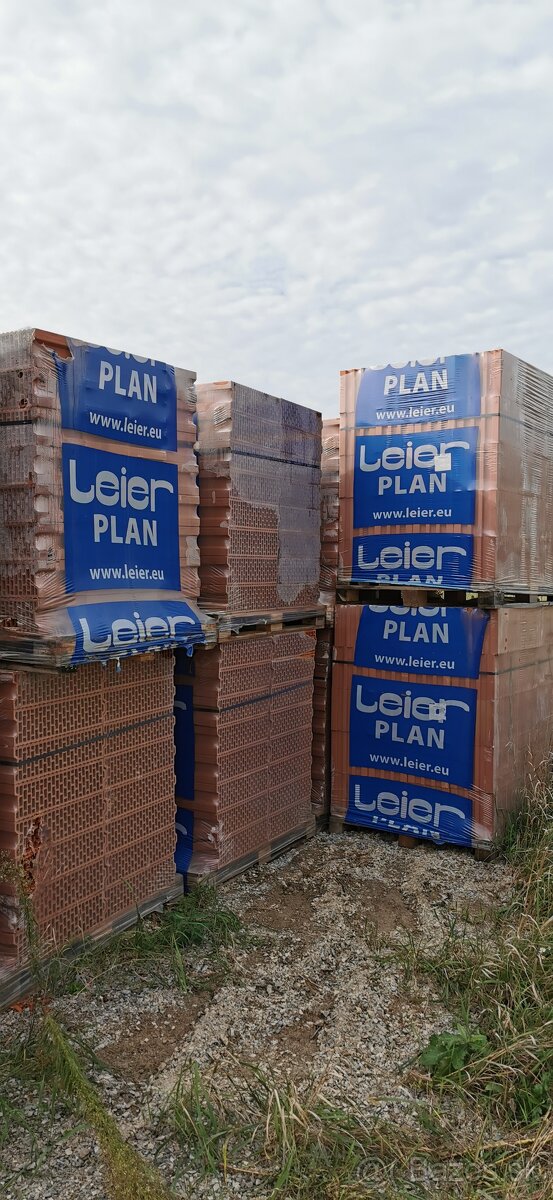 Predám tehlu 14cm na priečky - 2