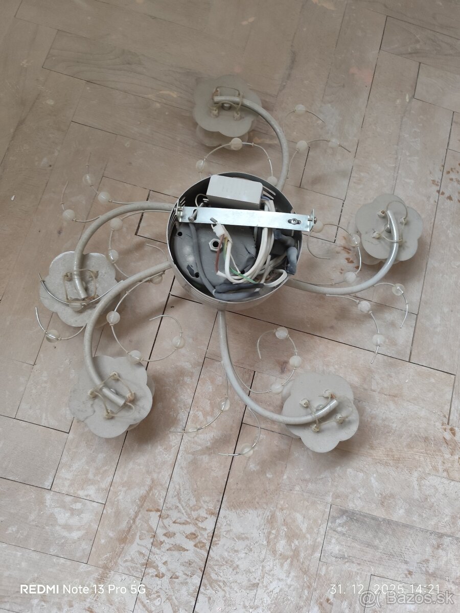 Darujem za odvoz svietidlá - 2