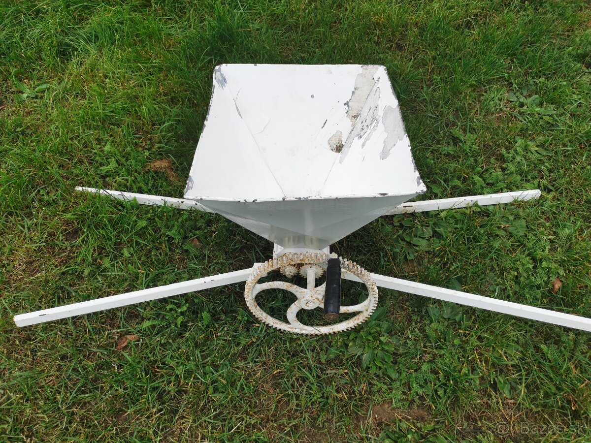 Mlynček na ovocie - 2