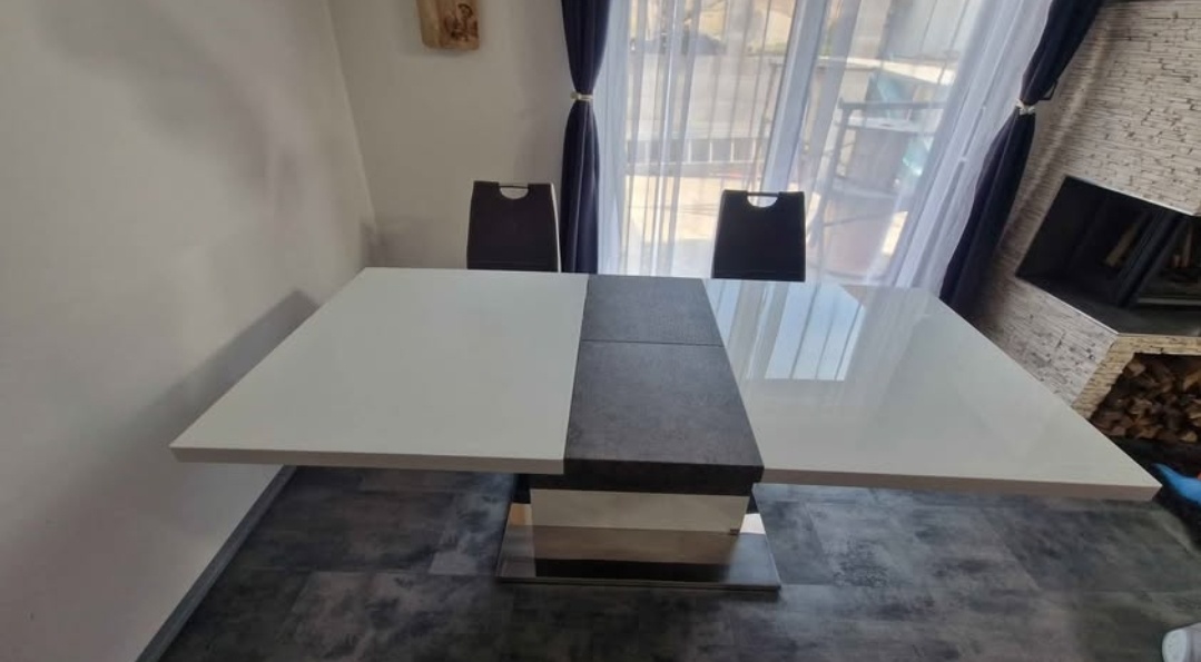 Jedálenský stôl + stoličky - 2