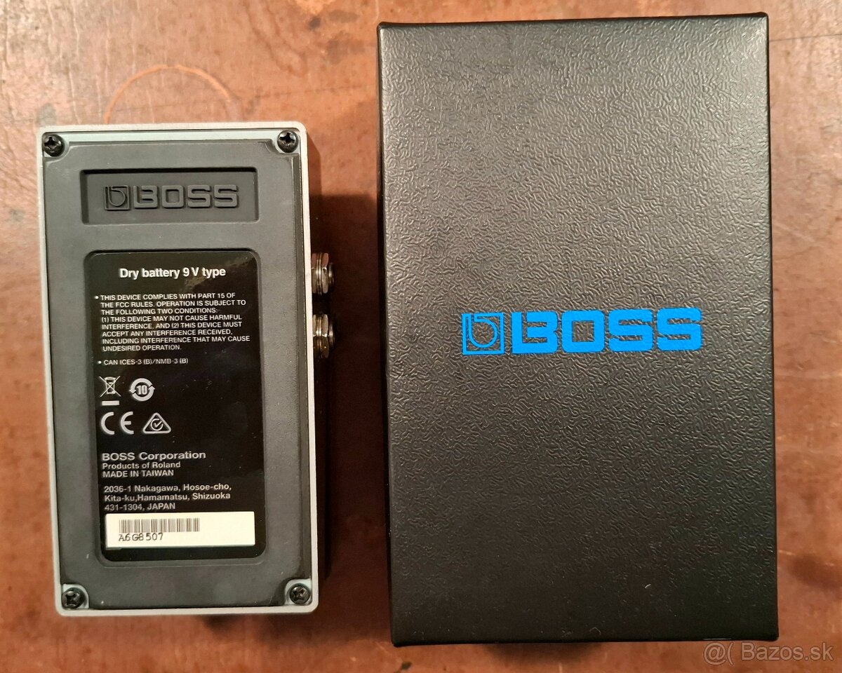 BOSS REVERB RV6. - 2