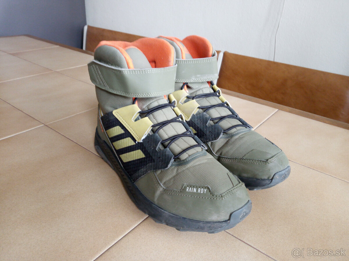 Panske vodeodolne botasky ADIDAS Terrex. - 2