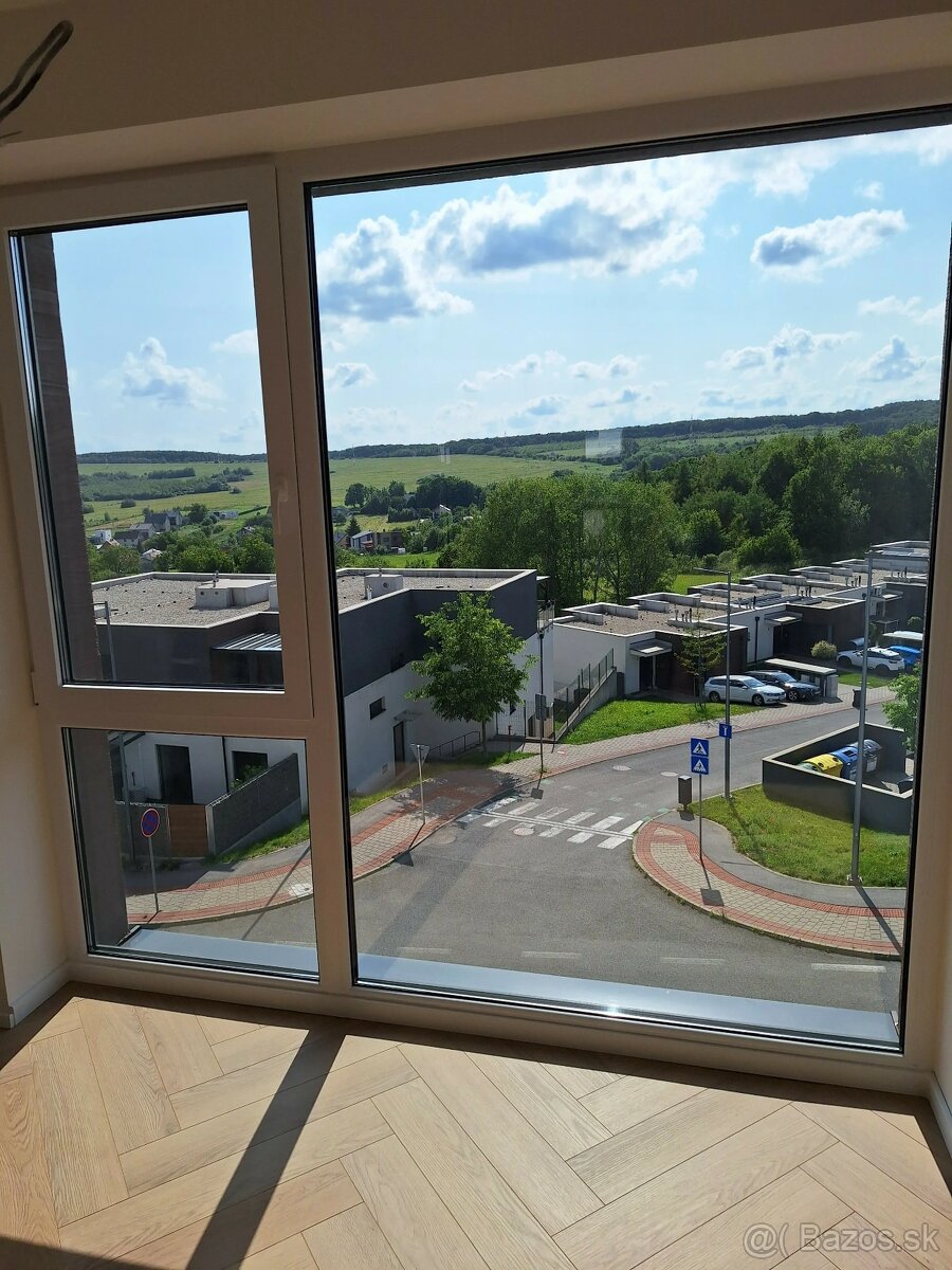 Predám 4 izbový byt - 2