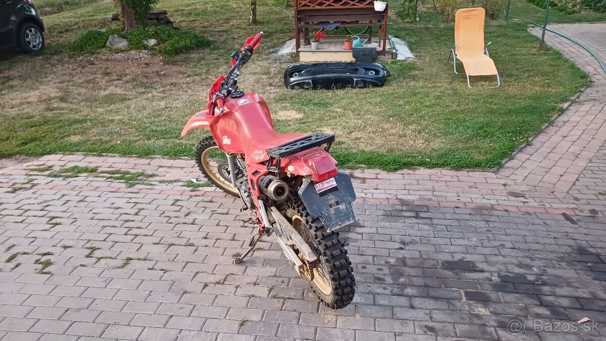 Honda NX 650Dominator