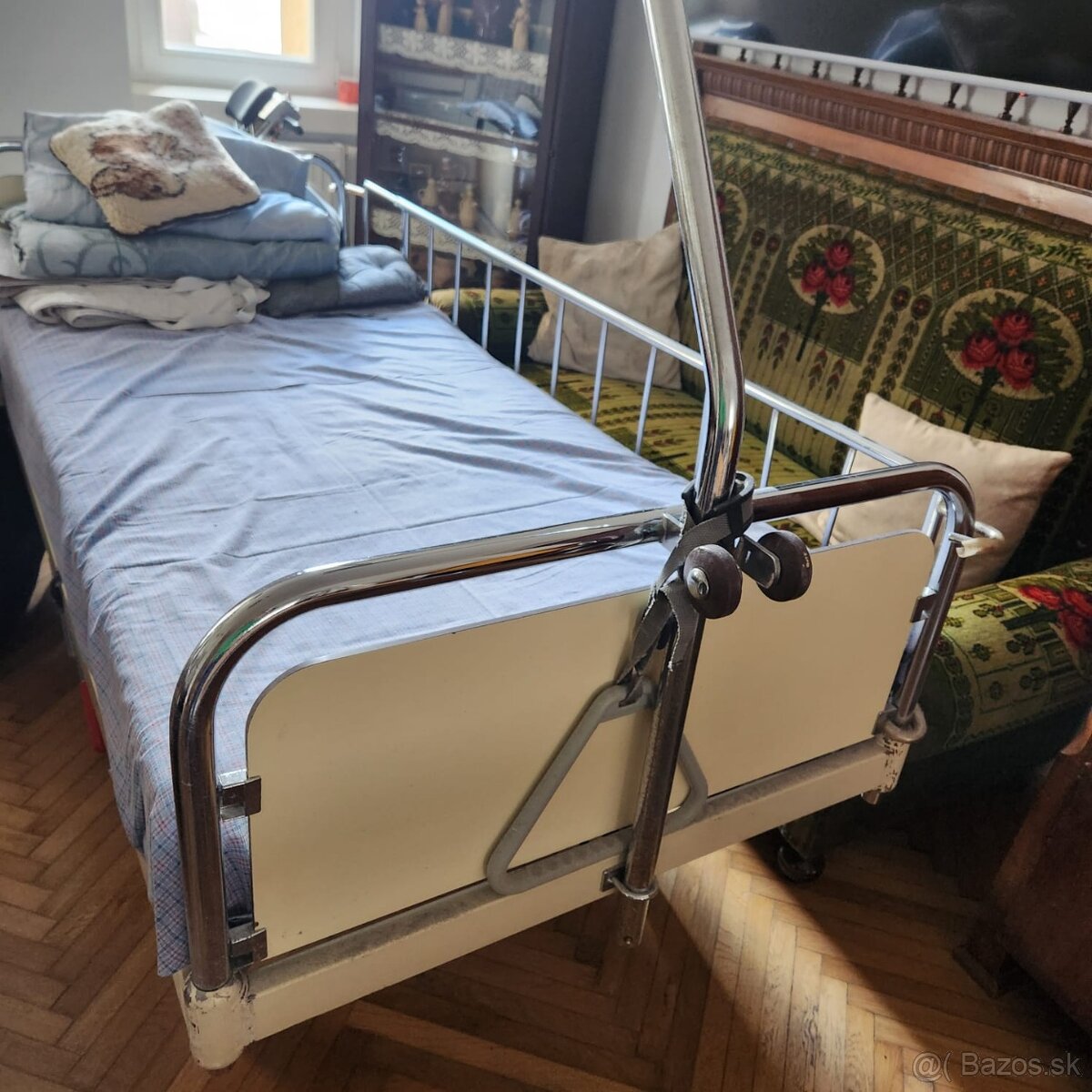 Polohovacia postel - 2