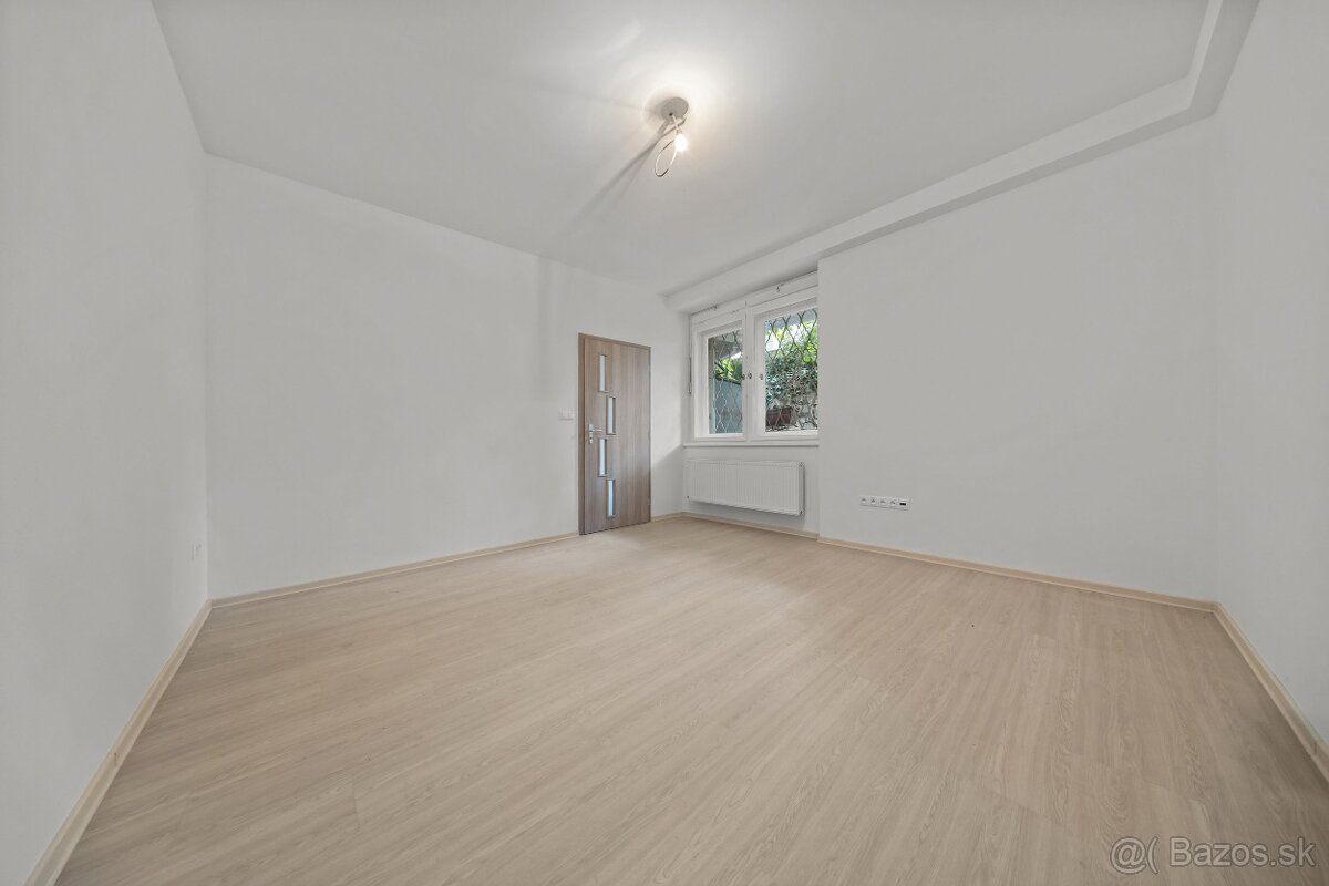 Prenajmeme štýlové kancelárie vo vile so záhradou v BA I. - 2