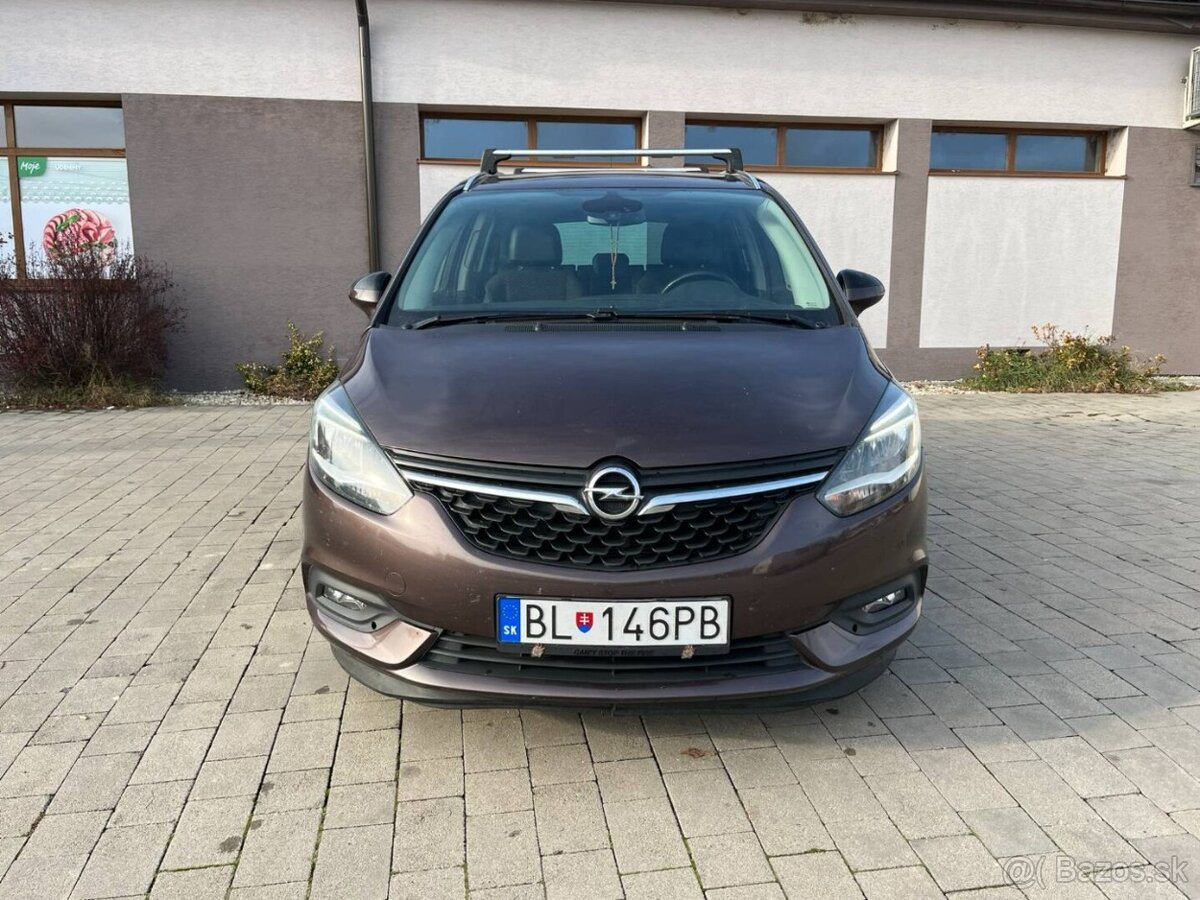 Opel Zafira Tourer 1.4 benzín + LPG - 2