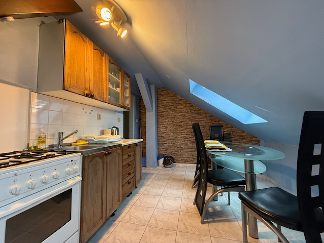 PRENÁJOM 4-izb. byt – CENTRUM Bratislava – 4samost.izby - 2