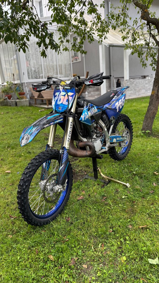Yamaha YZ250 - 2