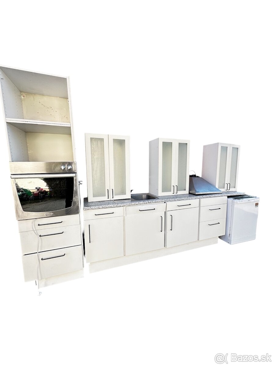 Kuchynská linka +spotrebice - 2
